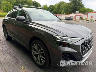 Czwarte zdjęcie samochodu z boku: 2026 AUDI Q8 PREMIUM PLUS VIN:WA1BVBF1XTD033679 - miniatura