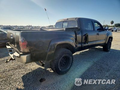Trzecie zdjęcie samochodu z tyłu: 2013 TOYOTA TACOMA DOUBLE CAB PRERUNNER LONG BED VIN:3TMKU4HN4DM034840 - miniatura