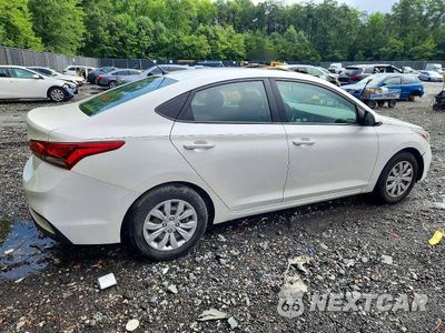Trzecie zdjęcie samochodu z tyłu: 2019 HYUNDAI ACCENT SE VIN:3KPC24A35KE077044 - miniatura