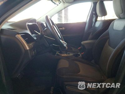 Zdjęcie 7 z 13 samochodu: 2016 JEEP CHEROKEE SPORT VIN:1C4PJLAB1GW347129 - miniatura