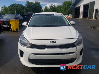 Piąte zdjęcie samochodu w środku: 2020 KIA RIO LX VIN:3KPA24AD3LE261397 - miniatura