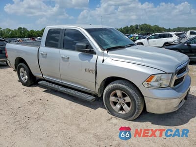 Czwarte zdjęcie samochodu z boku: 2018 RAM 1500 SLT VIN:1C6RR6GGXJS303710 - miniatura