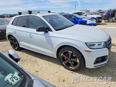 Czwarte zdjęcie samochodu z boku: 2019 AUDI SQ5 PRESTIGE VIN:WA1C4BFY8K2111522 - miniatura