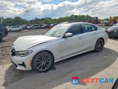 2021 BMW 330XI 3MW5R7J0XM8B79675 - główne zdjęcie licytacji z USA - miniatura