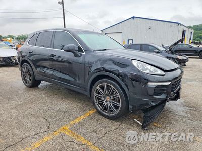 Czwarte zdjęcie samochodu z boku: 2016 PORSCHE CAYENNE VIN:WP1AA2A21GLA10962 - miniatura