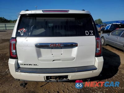 Zdjęcie 6 z 13 samochodu: 2018 GMC YUKON XL DENALI VIN:1GKS2HKJ3JR381559 - miniatura