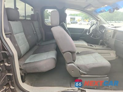 Zdjęcie 10 z 12 samochodu: 2004 NISSAN TITAN XE VIN:1N6AA06A14N504838 - miniatura