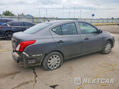 Trzecie zdjęcie samochodu z tyłu: 2018 NISSAN VERSA S VIN:3N1CN7AP6JL839516 - miniatura