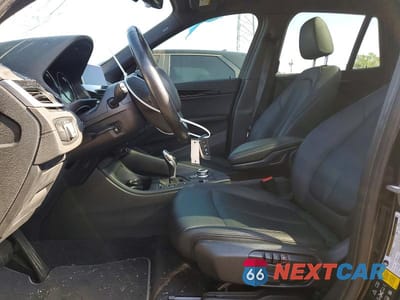 Zdjęcie 7 z 13 samochodu: 2021 BMW X1 XDRIVE28I VIN:WBXJG9C01M5T31682 - miniatura