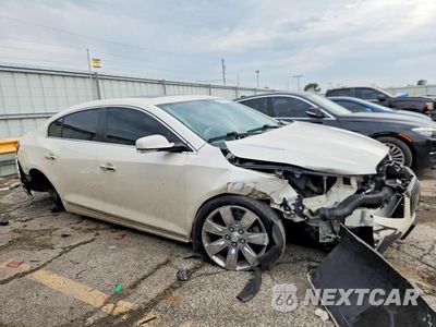 Czwarte zdjęcie samochodu z boku: 2013 BUICK LACROSSE PREMIUM VIN:1G4GF5E3XDF297371 - miniatura