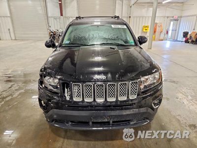 Piąte zdjęcie samochodu w środku: 2017 JEEP COMPASS LATITUDE VIN:1C4NJDEB9HD177364 - miniatura