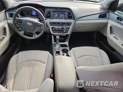 Zdjęcie 8 z 13 samochodu: 2016 HYUNDAI SONATA SE VIN:5NPE24AF5GH303931 - miniatura