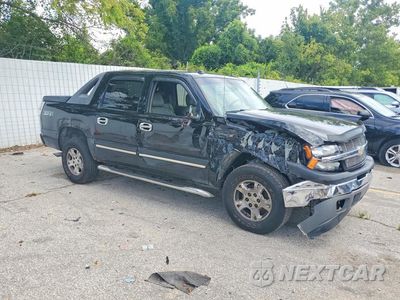 Czwarte zdjęcie samochodu z boku: 2005 CHEVROLET AVALANCHE K1500 VIN:3GNEK12Z55G200268 - miniatura