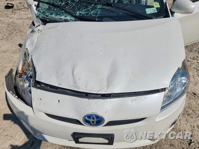 Zdjęcie 11 z 12 samochodu: 2011 TOYOTA PRIUS THREE VIN:JTDKN3DU9B0326844 - miniatura