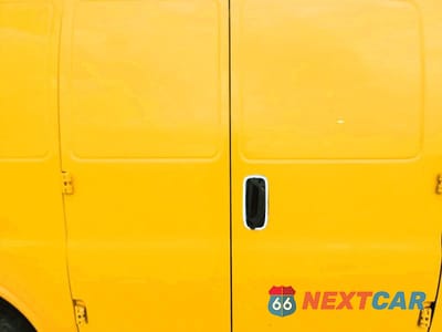 Zdjęcie 11 z 13 samochodu: 2021 CHEVROLET EXPRESS 2500 CARGO DELIVERY VAN VIN:1GCWGAFP2M1167427 - miniatura