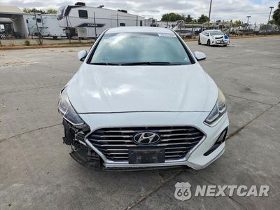Piąte zdjęcie samochodu w środku: 2019 HYUNDAI SONATA SE VIN:5NPE24AF8KH736040 - miniatura
