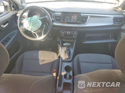 Zdjęcie 8 z 12 samochodu: 2020 KIA RIO LX VIN:3KPA24AD4LE320389 - miniatura