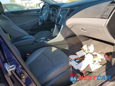 Zdjęcie 8 z 12 samochodu: 2011 HYUNDAI SONATA SE VIN:5NPEC4AC2BH179547 - miniatura