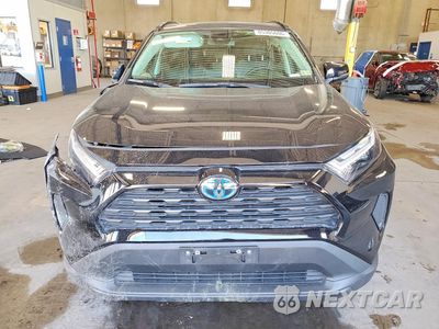 Piąte zdjęcie samochodu w środku: 2024 TOYOTA RAV4 HYBRID XLE VIN:JTMRWRFV9RJ061660 - miniatura