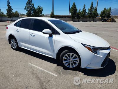 Czwarte zdjęcie samochodu z boku: 2025 TOYOTA COROLLA HYBRID LE VIN:JTDBCMFE0S3069119 - miniatura