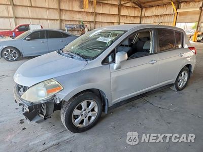 2008 NISSAN VERSA 1.8 S 3N1BC13E48L372486 - główne zdjęcie licytacji z USA - miniatura