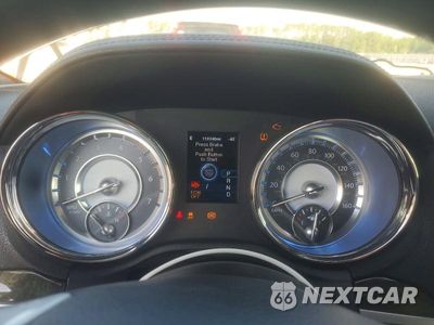 Zdjęcie 9 z 12 samochodu: 2012 CHRYSLER 300C VIN:2C3CCAKTXCH238329 - miniatura