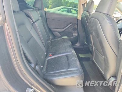 Zdjęcie 10 z 12 samochodu: 2021 TESLA MODEL Y VIN:5YJYGDEEXMF244529 - miniatura