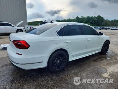 Trzecie zdjęcie samochodu z tyłu: 2017 VOLKSWAGEN PASSAT R-LINE VIN:1VWDT7A39HC004095 - miniatura