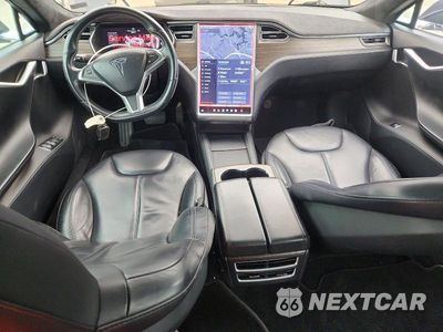 Zdjęcie 8 z 13 samochodu: 2015 TESLA MODEL S 85D VIN:5YJSA1H29FFP74601 - miniatura