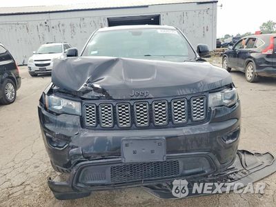 Piąte zdjęcie samochodu w środku: 2018 JEEP GRAND CHEROKEE LAREDO VIN:1C4RJFAG3JC203371 - miniatura