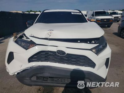 Piąte zdjęcie samochodu w środku: 2020 TOYOTA RAV4 LE VIN:2T3H1RFV0LW059637 - miniatura