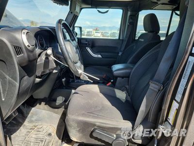 Zdjęcie 7 z 13 samochodu: 2017 JEEP WRANGLER UNLIMITED SAHARA VIN:1C4HJWEG5HL512176 - miniatura