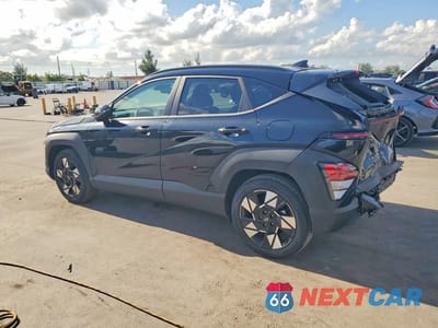 Drugie zdjęcie samochodu z przodu: 2025 HYUNDAI KONA SEL VIN:KM8HB3AB1SU336293 - miniatura
