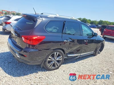 Trzecie zdjęcie samochodu z tyłu: 2017 NISSAN PATHFINDER PLATINUM VIN:5N1DR2MM4HC620338 - miniatura