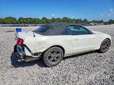 Trzecie zdjęcie samochodu z tyłu: 2012 FORD MUSTANG VIN:1ZVBP8EM1C5273967 - miniatura