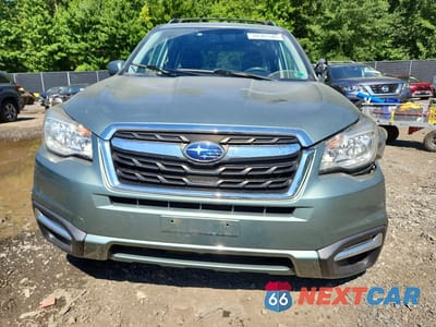 Piąte zdjęcie samochodu w środku: 2017 SUBARU FORESTER 2.5I PREMIUM VIN:JF2SJAEC3HH455423 - miniatura