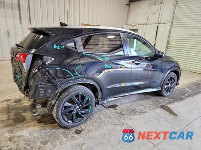Trzecie zdjęcie samochodu z tyłu: 2022 HONDA HR-V SPORT VIN:3CZRU6H14NM733582 - miniatura