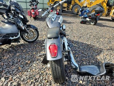 Czwarte zdjęcie samochodu z boku: 2006 HONDA VTX1300 C VIN:1HFSC55076A213641 - miniatura