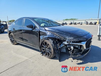 Czwarte zdjęcie samochodu z boku: 2024 MAZDA 3 SELECT SPORT VIN:3MZBPABM2RM423793 - miniatura