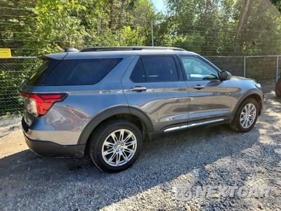 Trzecie zdjęcie samochodu z tyłu: 2025 FORD EXPLORER ACTIVE VIN:1FMUK8DH5SGB98834 - miniatura
