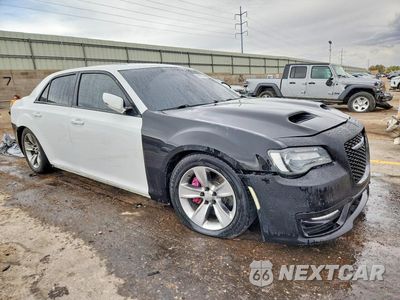 Czwarte zdjęcie samochodu z boku: 2019 CHRYSLER 300 S VIN:2C3CCABTXKH580345 - miniatura