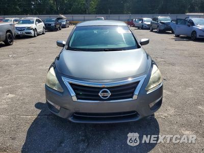 Piąte zdjęcie samochodu w środku: 2015 NISSAN ALTIMA 2.5 S VIN:1N4AL3AP2FN403391 - miniatura