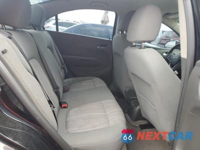 Zdjęcie 10 z 12 samochodu: 2016 CHEVROLET SONIC LT VIN:1G1JC5SH5G4173195 - miniatura