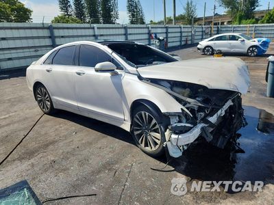 Czwarte zdjęcie samochodu z boku: 2019 LINCOLN MKZ RESERVE II VIN:3LN6L5E96KR613776 - miniatura