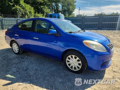 Czwarte zdjęcie samochodu z boku: 2013 NISSAN VERSA 1.6 S VIN:3N1CN7AP6DL861214 - miniatura