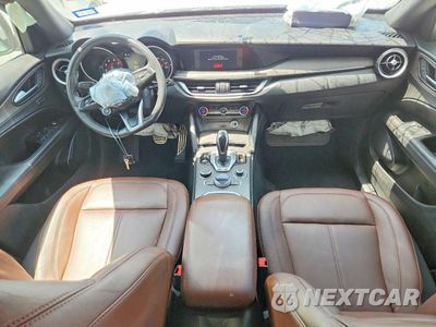 Zdjęcie 8 z 13 samochodu: 2022 ALFA ROMEO STELVIO TI VIN:ZASPAKBN6N7D47032 - miniatura