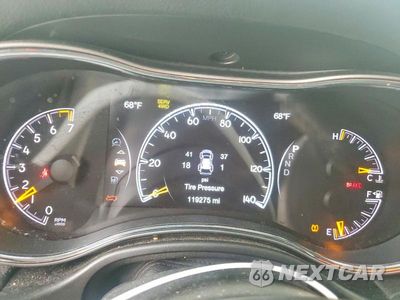Zdjęcie 9 z 13 samochodu: 2019 JEEP GRAND CHEROKEE OVERLAND VIN:1C4RJFCG8KC568711 - miniatura