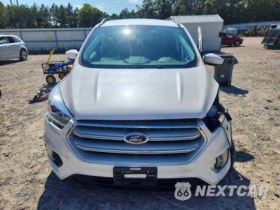 Piąte zdjęcie samochodu w środku: 2018 FORD ESCAPE SEL VIN:1FMCU9HDXJUB23016 - miniatura