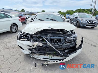 Piąte zdjęcie samochodu w środku: 2024 BMW 330I VIN:3MW69FF02R8E31272 - miniatura
