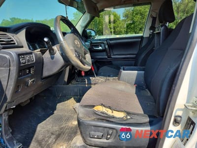 Zdjęcie 7 z 13 samochodu: 2016 TOYOTA 4RUNNER TRAIL VIN:JTEBU5JR8G5303429 - miniatura